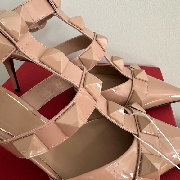 Valentino Garavani Women's Nude Studded Heels - Picture 4 of 7